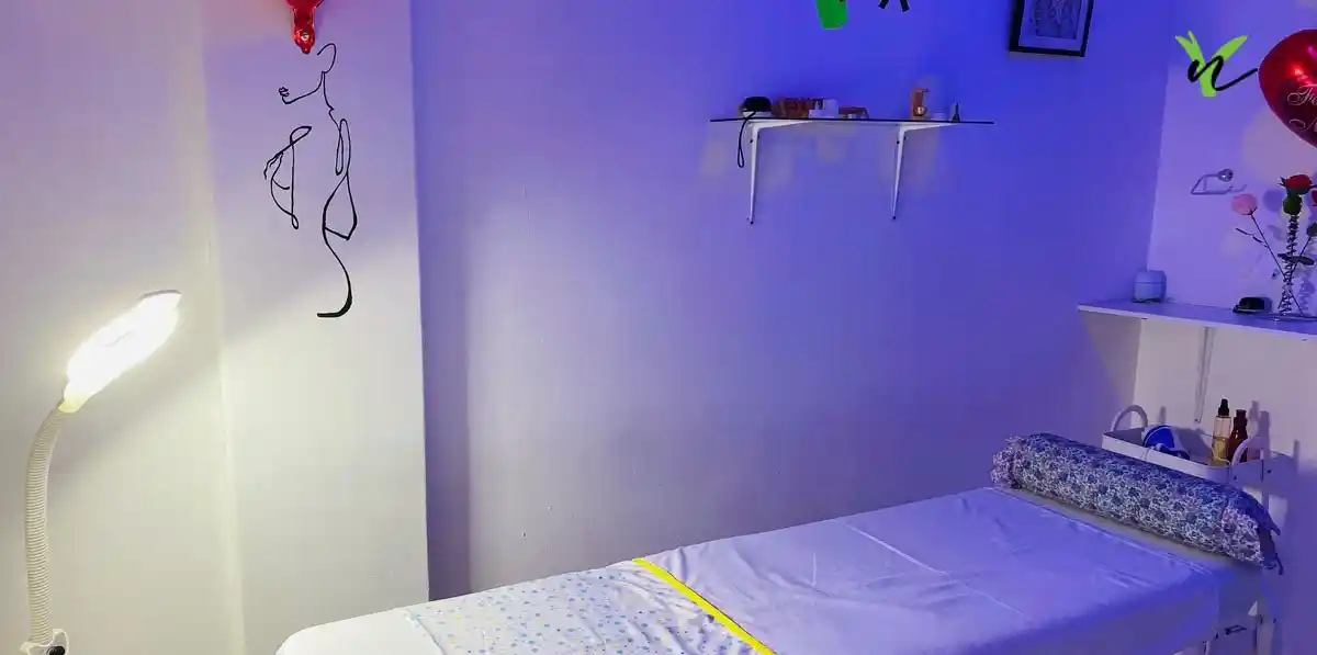 Masajes descontracturantes en Sullana con el Método Naturaly, alivio físico y muscular